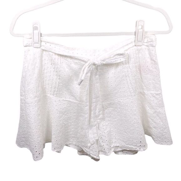 Mink Pink Luna High Waisted Pleated White Eyelet Shorts - Picture 4 of 7